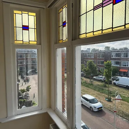 Spacious Cosy With Private Bathroom 3*