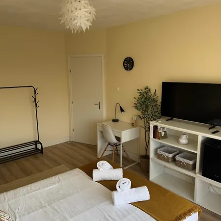 Spacious Cosy With Private Bathroom Guest house The Hague
