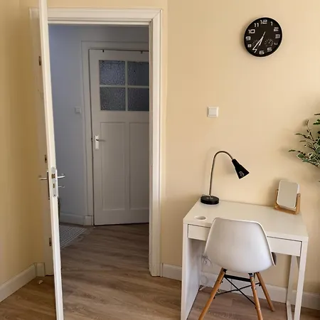 Spacious Cosy With Private Bathroom Guest house 3*