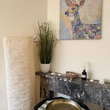 Spacious Cosy With Private Bathroom 3*